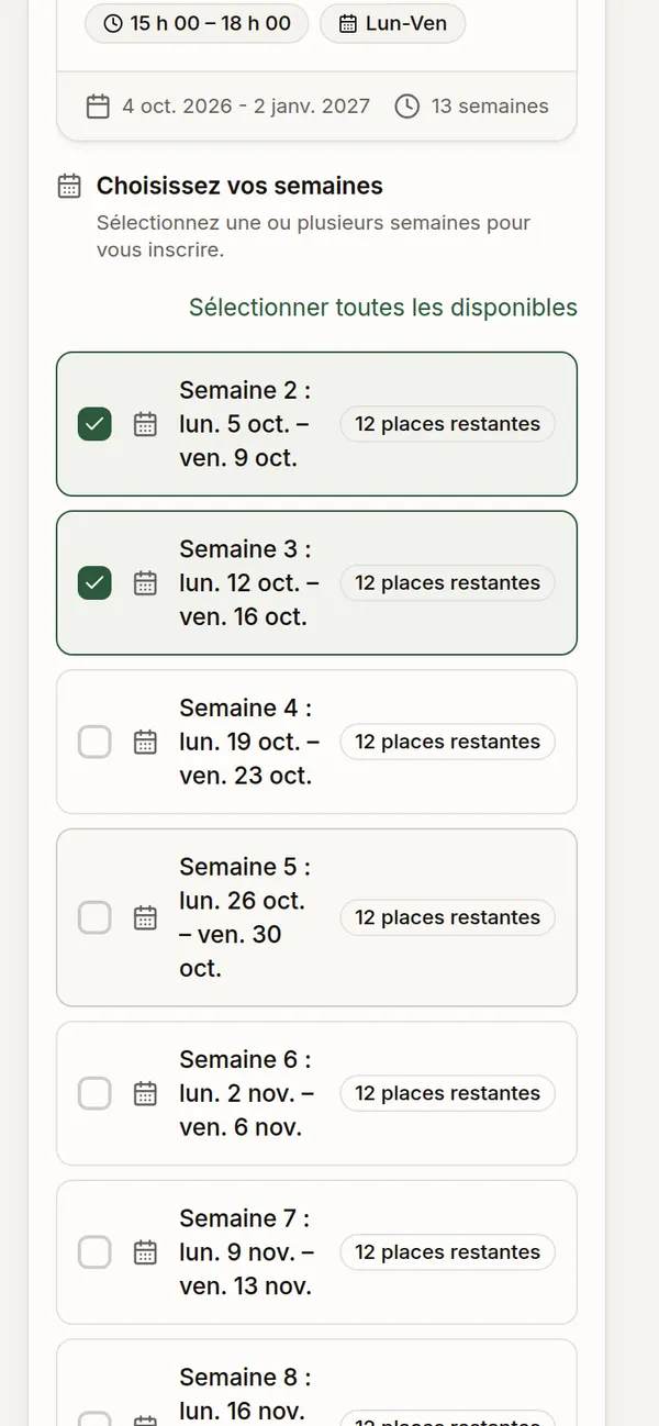 Un programme parascolaire sur une page d’inscription, suivi du choix des semaines avec deux semaines cochées
